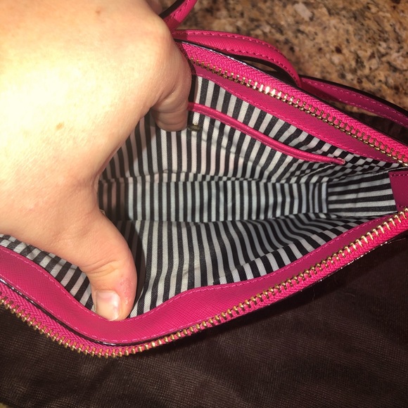 🎄SALE🎄Authentic Kate Spade crossbody bag - Picture 2 of 4